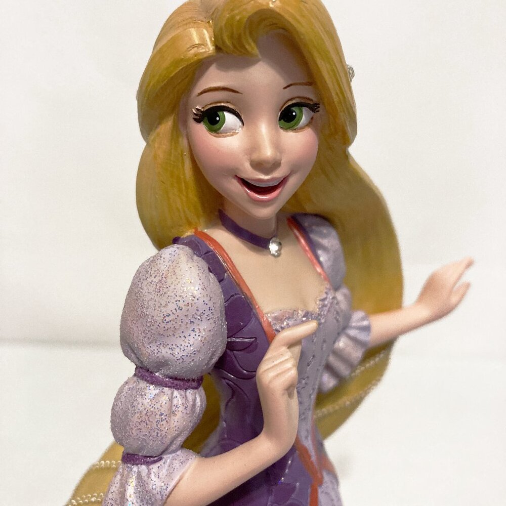Disney Showcase Collection Rapunzel Tangled 8" Tall Figurine - Picture 2 of 6